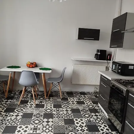 Hostel Iriska *